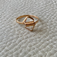 Totally unique! Scandinavian vintage 18k gold ring - folded form studio ring - size 9