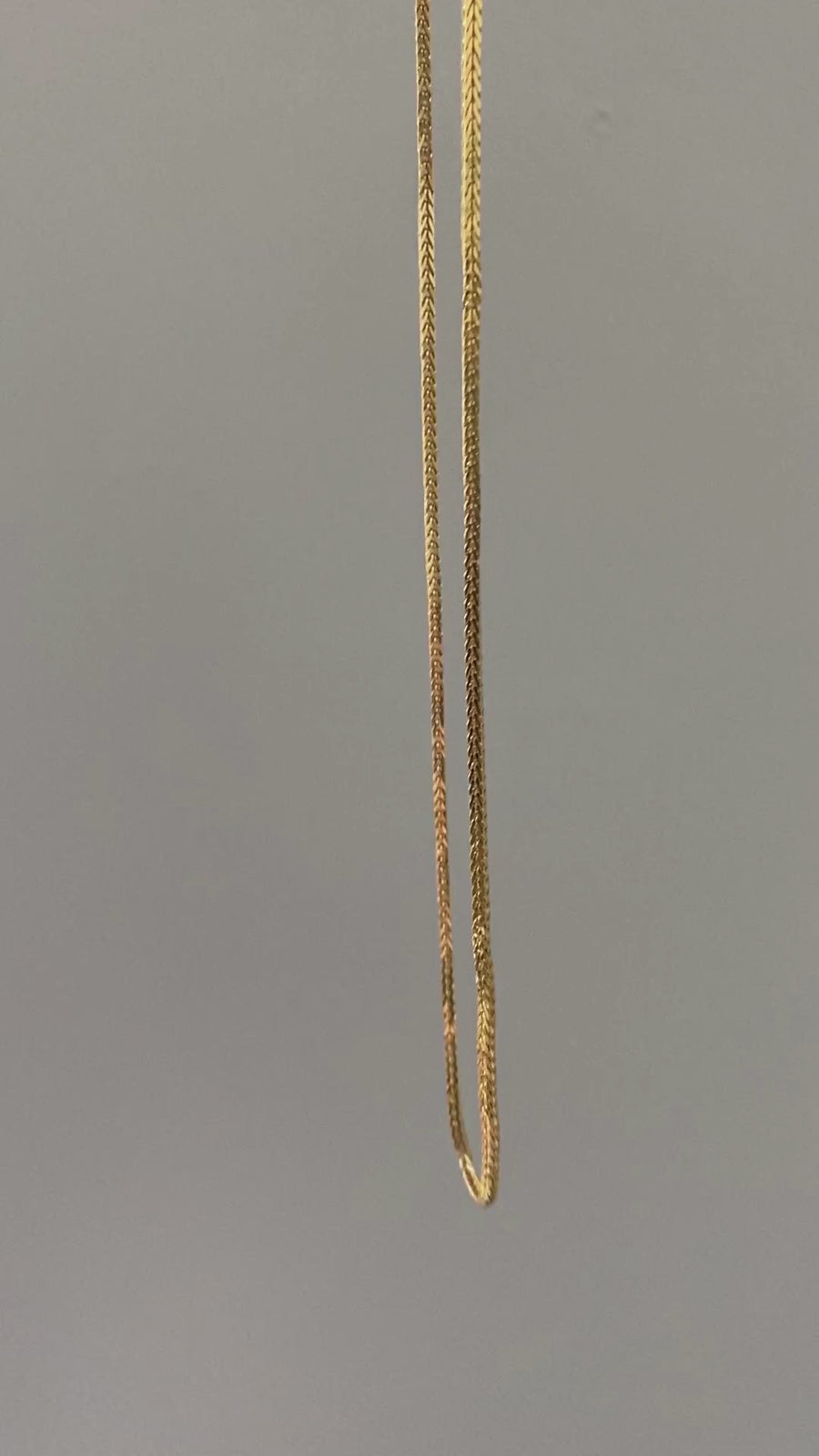 Vintage 18k italian foxtail link necklace measures 31.5 inches long