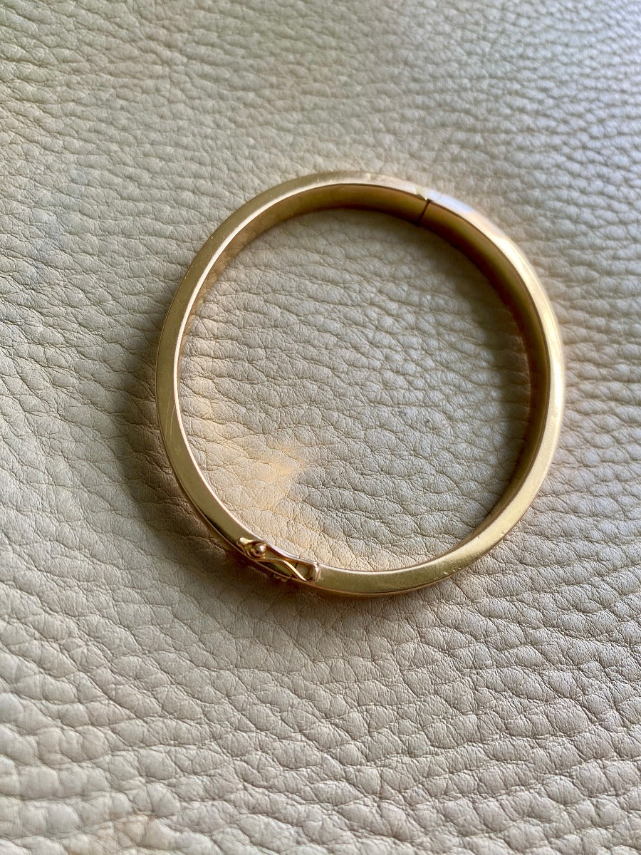 18k gold vintage swedish hinged bangle bracelet