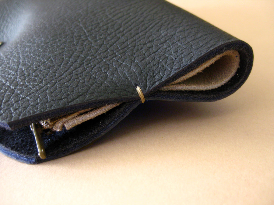 Pinch phone wallet