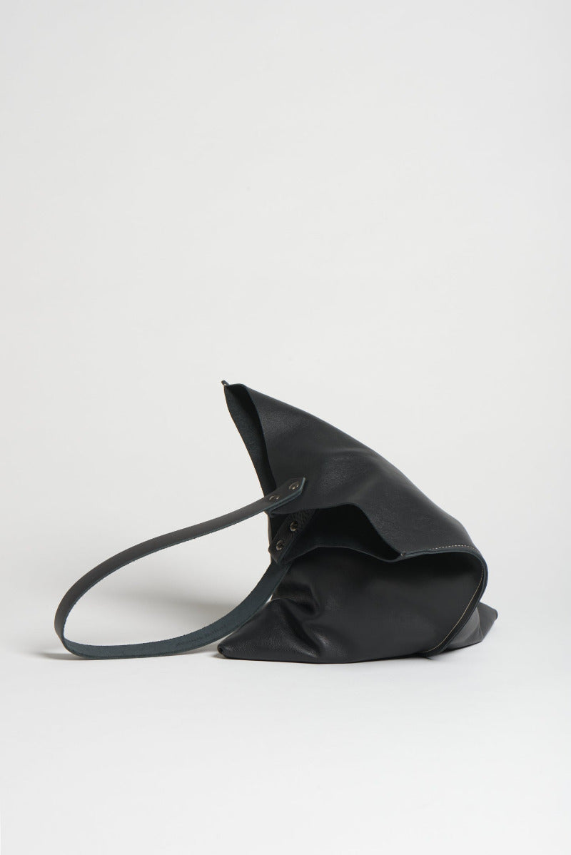 Wedge bag -  Carbon black lightweight smooth leather